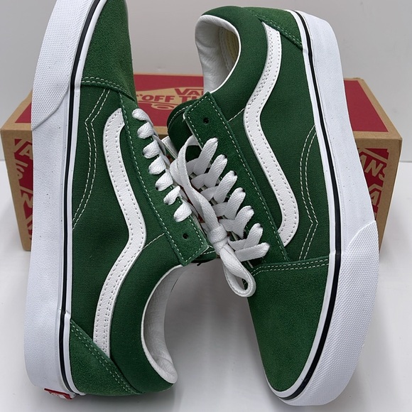 Vans WMNS Old Skool Vr3 Color Theory Greener Past
VN0005UF6QU
Sneakersrs - Picture 11 of 16
